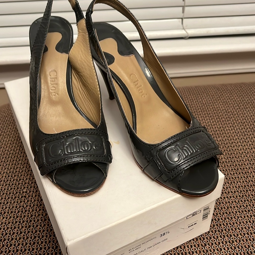 Chloe’ peep-toe sling back pumps.